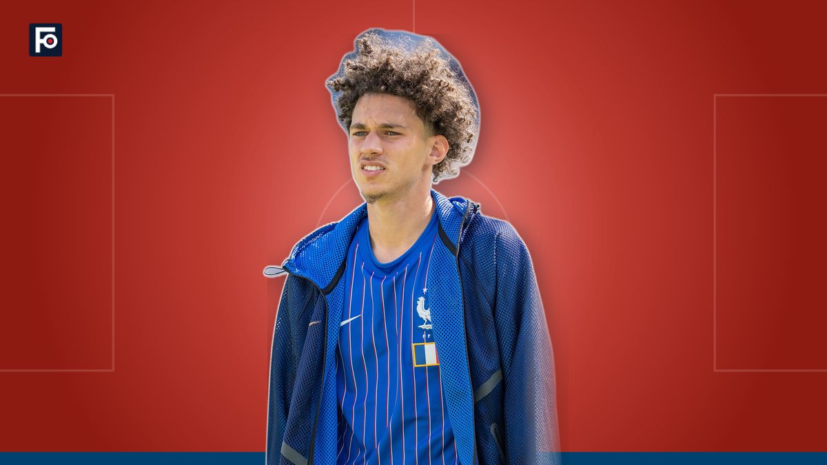 Maghnes Akliouche, photographié en 2026